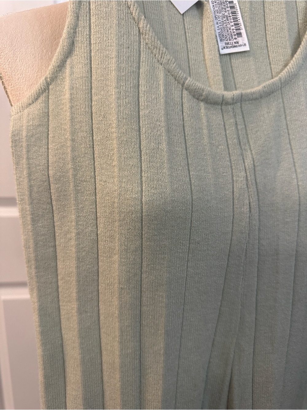New with the tags jumpsuit - Picture 4 of 8